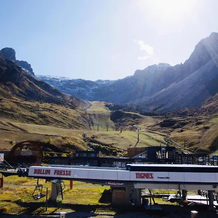 Rond Point Des Pistes - Proximite Immediate Des Pistes Et Des Remontees Mecaniques
